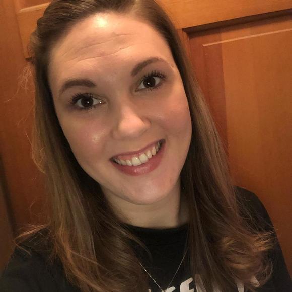 Meet your Posher, Kassi - Picture 1 of 1